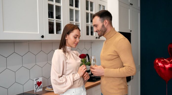 Теория привязанности: как детский опыт влияет на ваши взрослые отношения