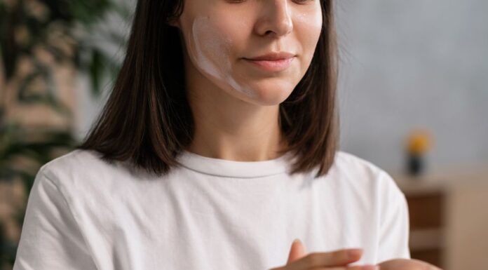 Ретинол, ретиналь, третиноин: всё, что вы хотели знать о ретиноидах и их действии